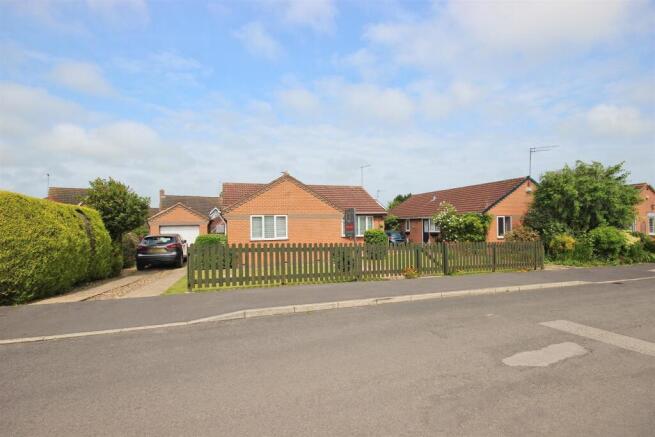 3 bed Detached Bungalow for sale Image 12