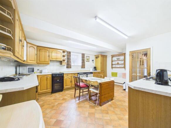 4 bed Character Property for sale Image 5