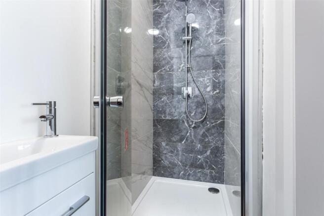 Master En-Suite