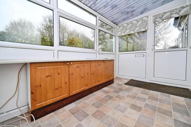 2 bed Park Home for sale Image 11