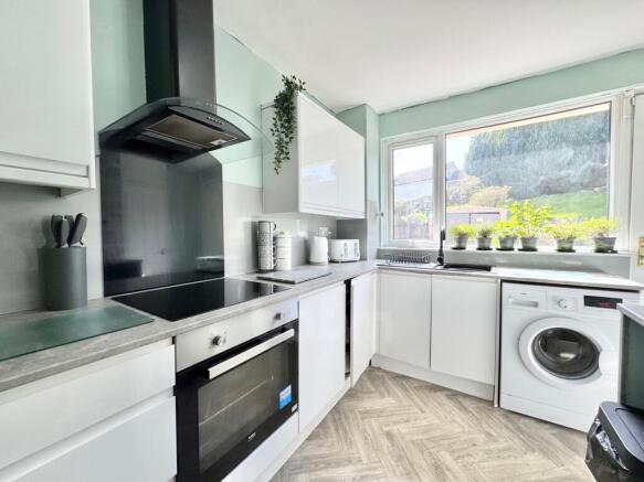 Westburn Crescent, Rutherglen Kitchen Image