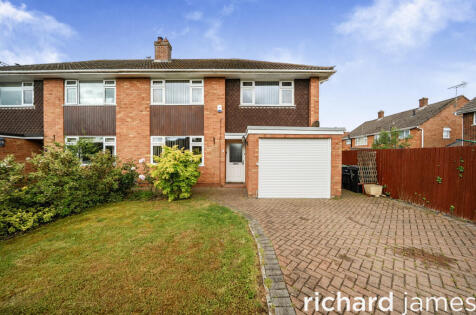 Englefield, Royal Wootton Bassett, SN4