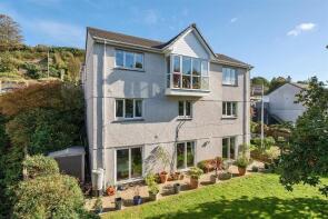 45, Gwealhellis Warren, Helston TR13 8PQ