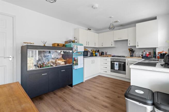 3 bed Detached for sale Image 4