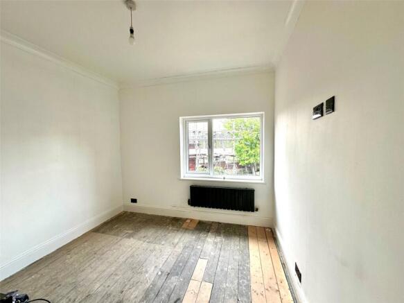 3 bed Semi-Detached for sale Image 8