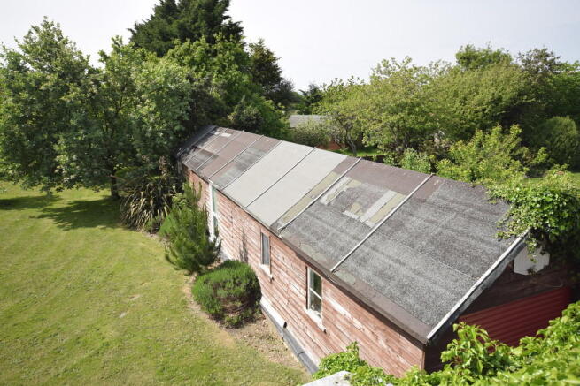 Garage/workshop