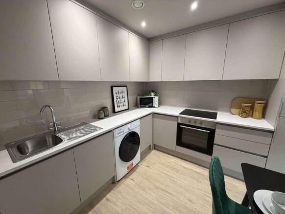 apt_8_20_westfield_terrace