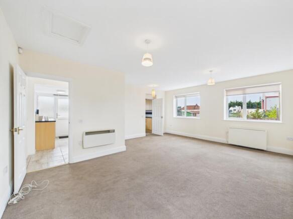 CAM02023G0-PR0160-STILL005