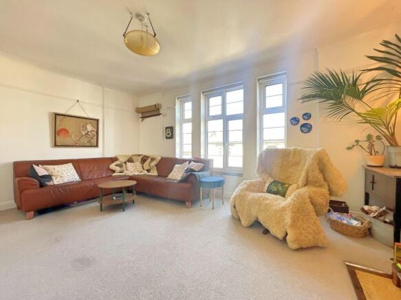 King Georges Place, High St, MALDON, photo 4