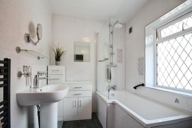 3 bed Semi-Detached for sale Image 10