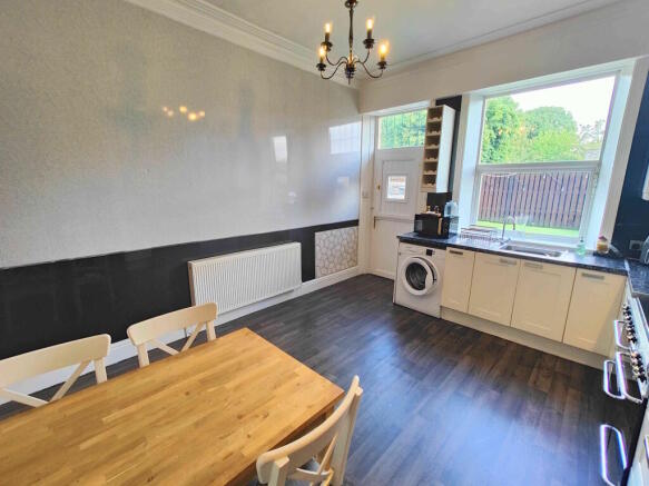 4 bed Terraced for sale Image 8
