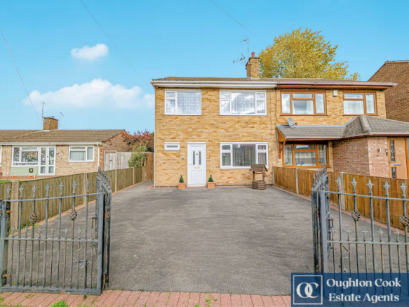 3-bed semi-detached on Bede Road, Bedworth, CV12 8HE, £200,000
