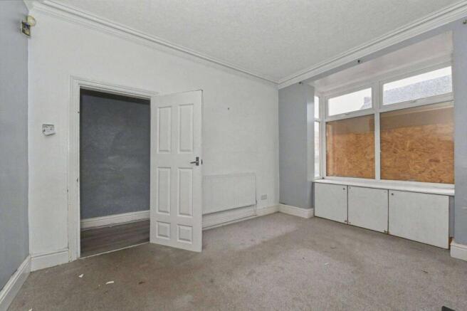 96 Sedgley Road, Woodsetton, Dudley, DY1 4NG