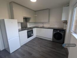 3, Senator Walk, London SE28 0EH