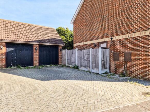 Double garage & generous parking