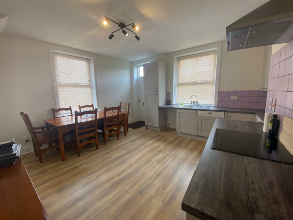 KITCHEN 1.png