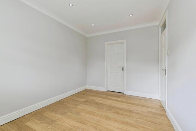 3 bed Bungalow for sale Image 12