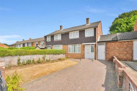 Lynch Hill Lane, Slough