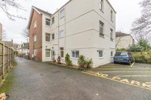 6, 11 Stevenson Court, R L Stevenson Avenue, Bournemouth BH4 8ED