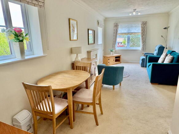 1 bed Apartment for sale Image 6