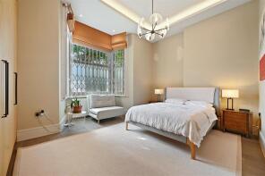 Flat Basement, 214, Hammersmith Grove, London W6 7HG