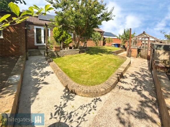 2 bed Bungalow for sale Image 12