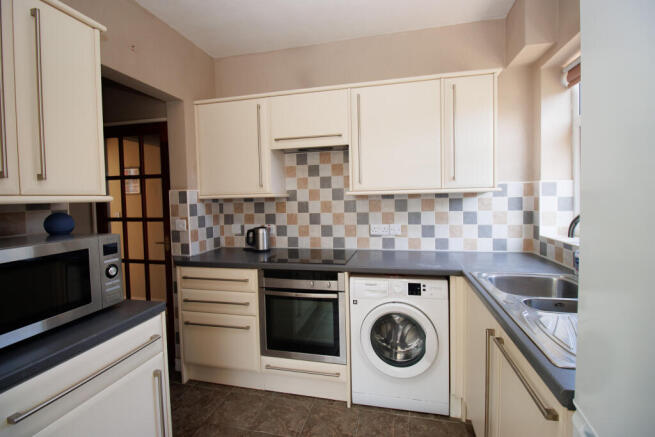 3 bed Semi-Detached for sale Image 10