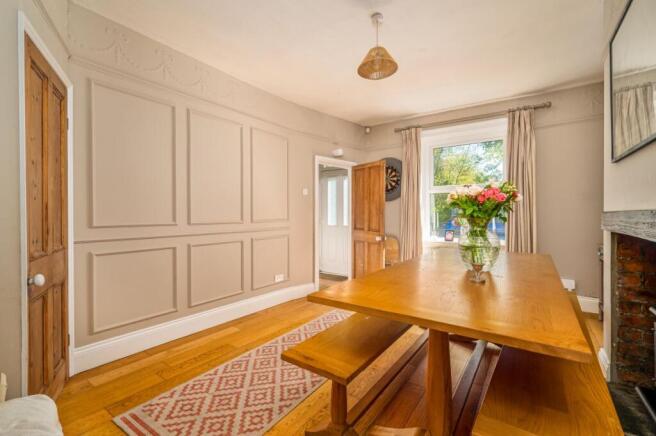 4 bed Semi-Detached for sale Image 9