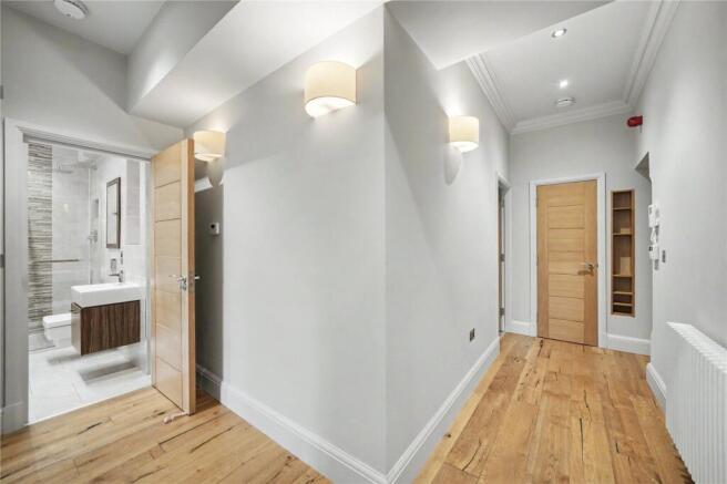 2 bed Apartment for sale Image 7