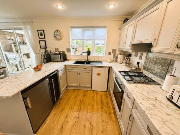 Kitchen (3)