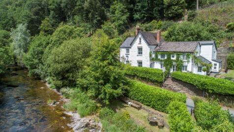 Northmoor Road, Dulverton, Somerset, TA22