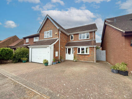 Woodman Close, Wing