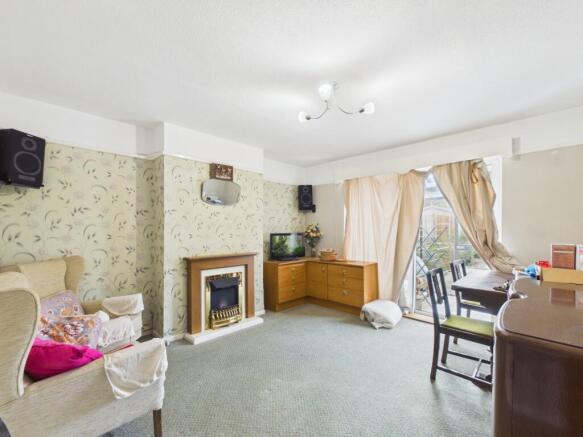 CAM01316G0-PR0269-STILL003