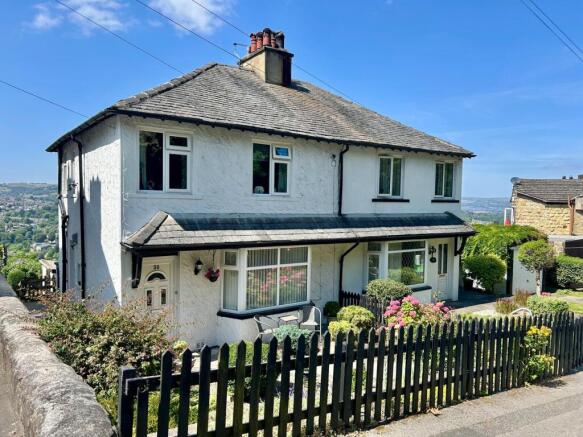 3-bed semi-detached on Glen Lee Lane, Keighley, BD21, £189,995