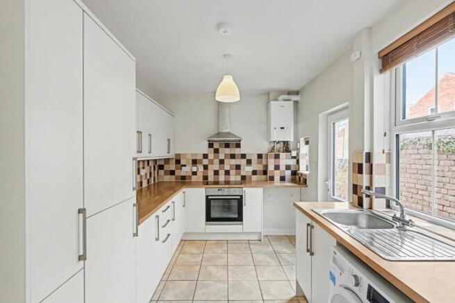 3 bed Terraced for sale Image 5