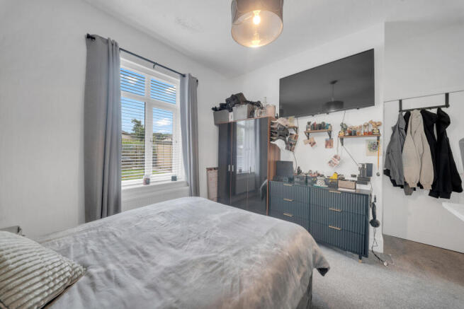 2 bed Semi-Detached Bungalow for sale Image 8
