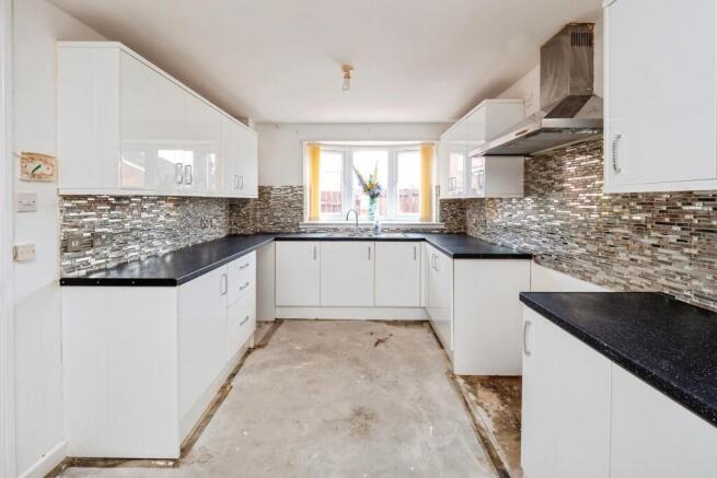 4 bed Terraced for sale Image 5