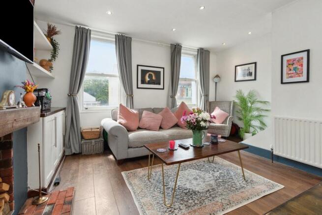143a Kingston Road SW19 reception 2.jpg