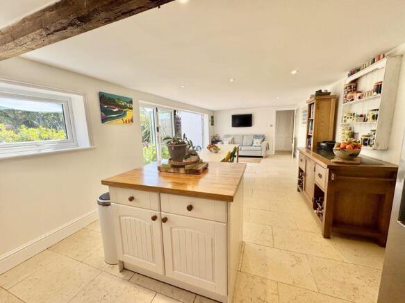 Kitchen living space