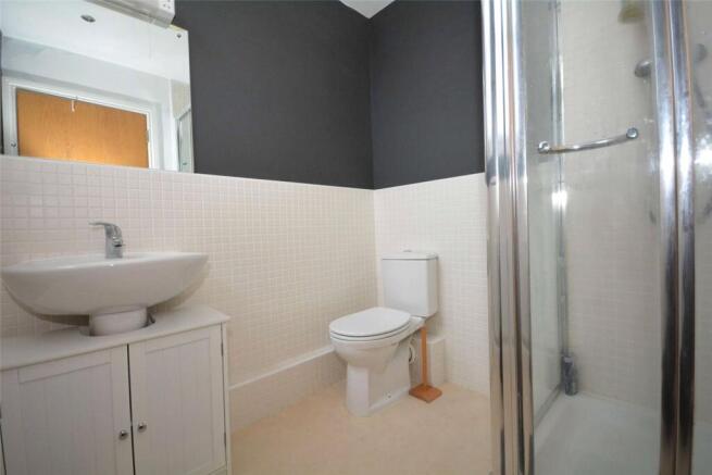 2 bed Apartment for sale Image 12