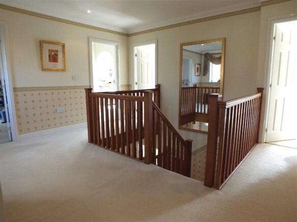 GALLERIED LANDING