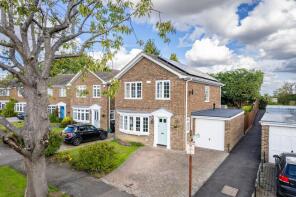 33, Rushfords, Lingfield RH7 6EG