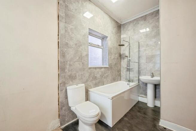2 bed Semi-Detached for sale Image 12