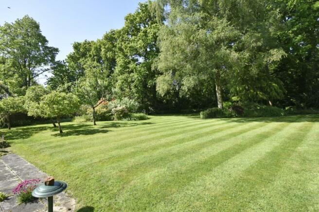 A GARDEN 1.JPG