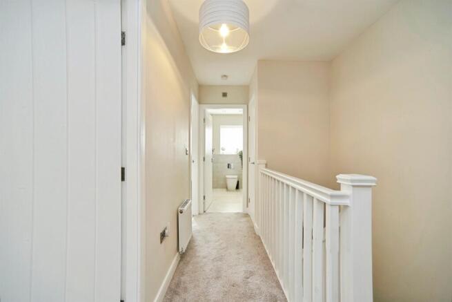 3 bed Terraced for sale Image 10