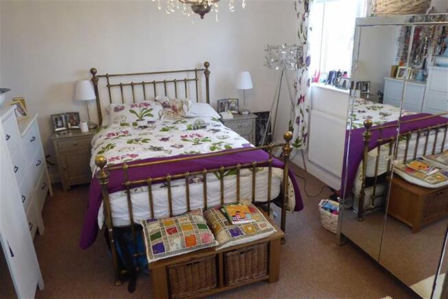 BEDROOM 2 (REAR)