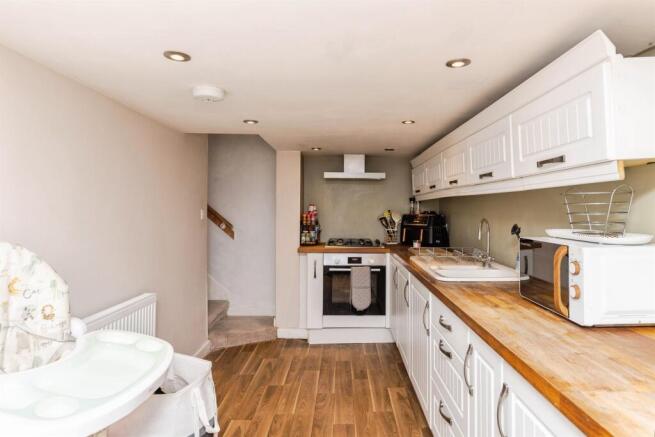 2 bed Terraced for sale Image 7