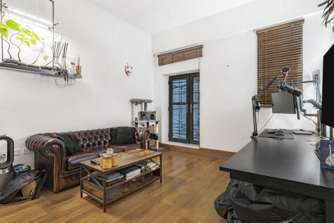 Scarbrook Road, Croydon, CR0