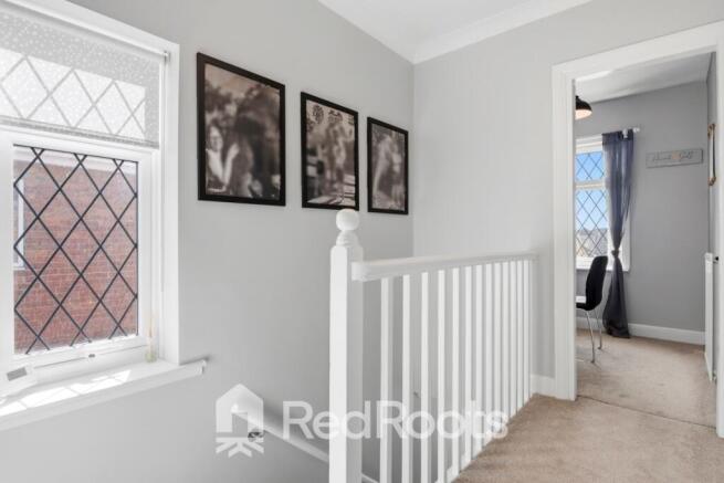 3 bed Semi-Detached for sale Image 11