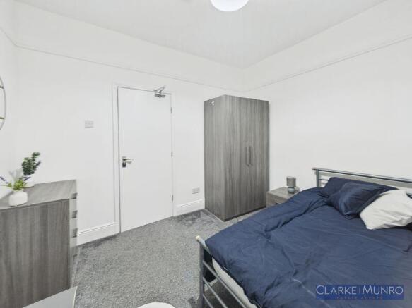 4 bed Terraced for sale Image 12